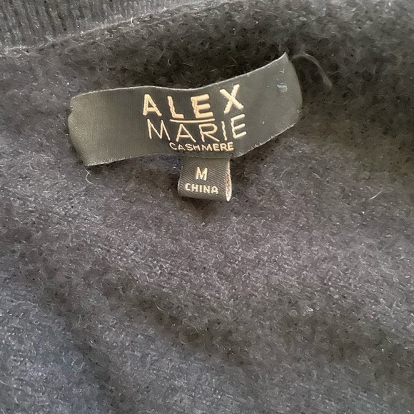 Alex Marie Size medium 100% Cashmere Black top - Picture 4 of 5